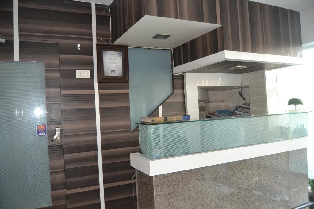 Hotel Blue Orchids Executive Mumbai Oda fotoğraf